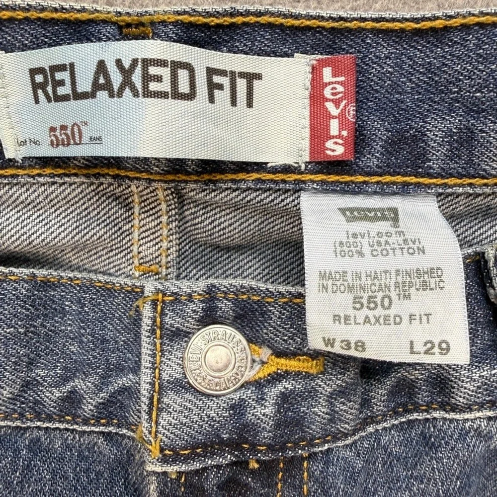 Vintage Levis 550 Jeans Relaxed Fit 38x29 (FIT 37x29) Blue Denim Tapered Leg